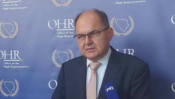 Schmidt: Deblokirat ću trenutno stanje i neće svi biti sretni