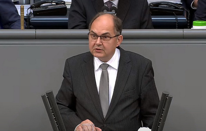 Schmidt dobio podršku Bundestaga za djelovanje u BiH