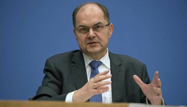 Schmidt: Dodik me zvao na svoj privatni posjed, ali to nisam prihvatio