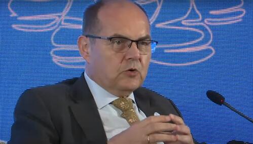 Schmidt: Dodik živi u svijetu snova, nekad ne najavljujem, ali uradim neke stvari