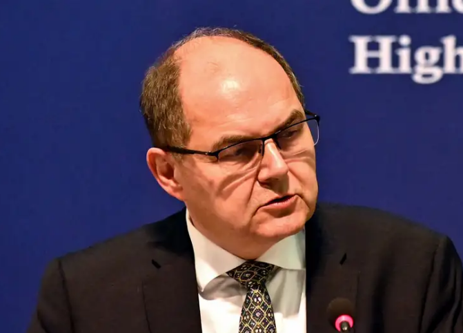Schmidt: Dodiku se moraju postaviti granice