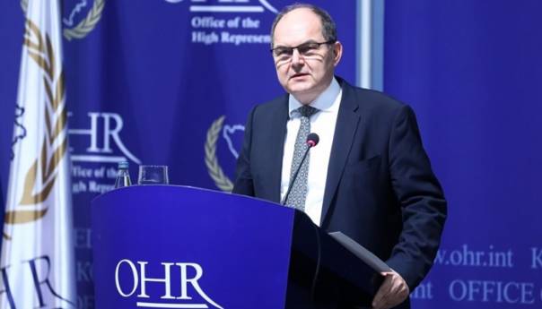 Schmidt: Dodiku treba novac, dobiće ga pod strogim uslovima