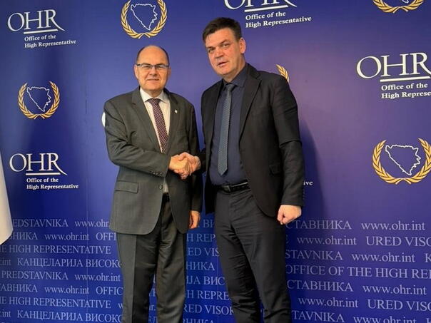 Schmidt i Cvitanović o izbornim reformama i državnoj imovini