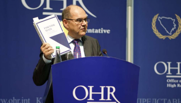 Schmidt: Iznenađen sam, državna imovina je tehničko pitanje