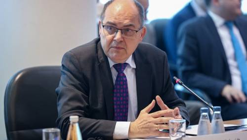 Schmidt: Knežević bio pod pritiskom, krši se Ustav BiH