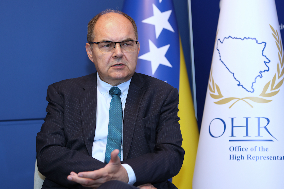 Schmidt: Mir u BiH nije ugrožen, politički je doveden u pitanje