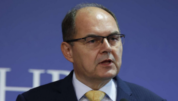 Schmidt: Ne mislim da je cenzus od 3 posto primjenjiv