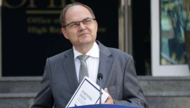 Schmidt: Nema više odlaganja ni političkih igara