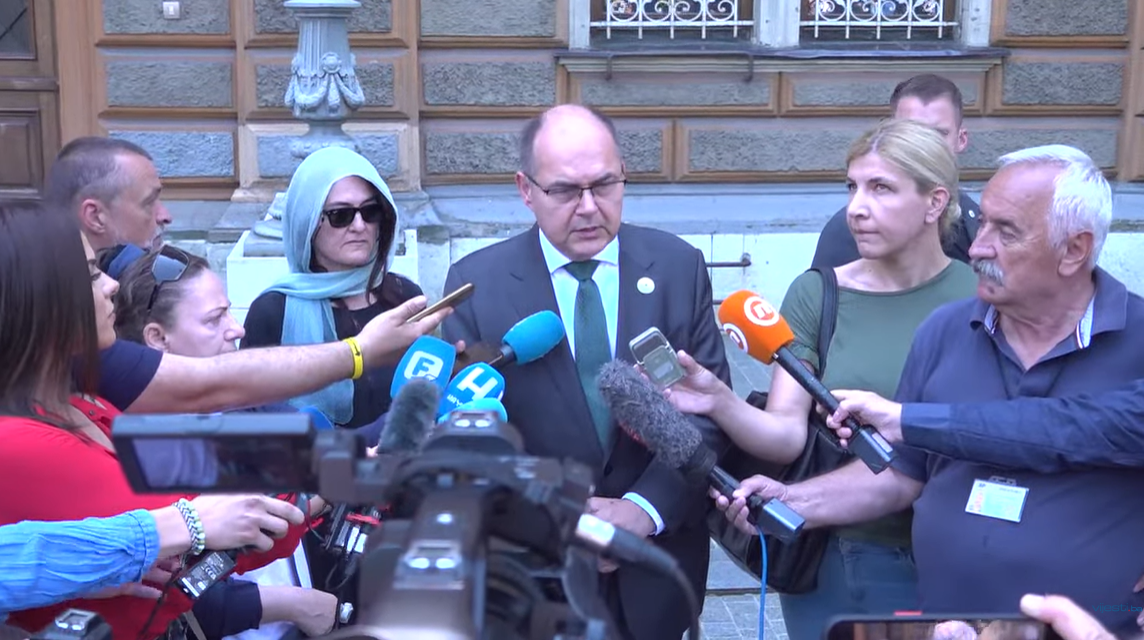 Schmidt: Nije vrijeme za igranje igara