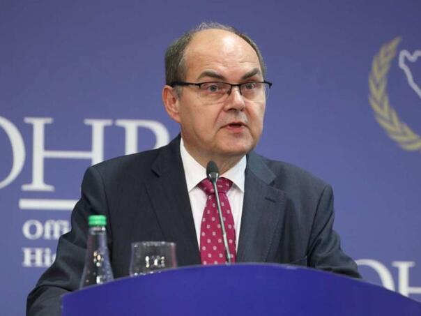 Schmidt opet izmijenio Zakon: Aktuelni saziv CIK-a ostaje do 2027.