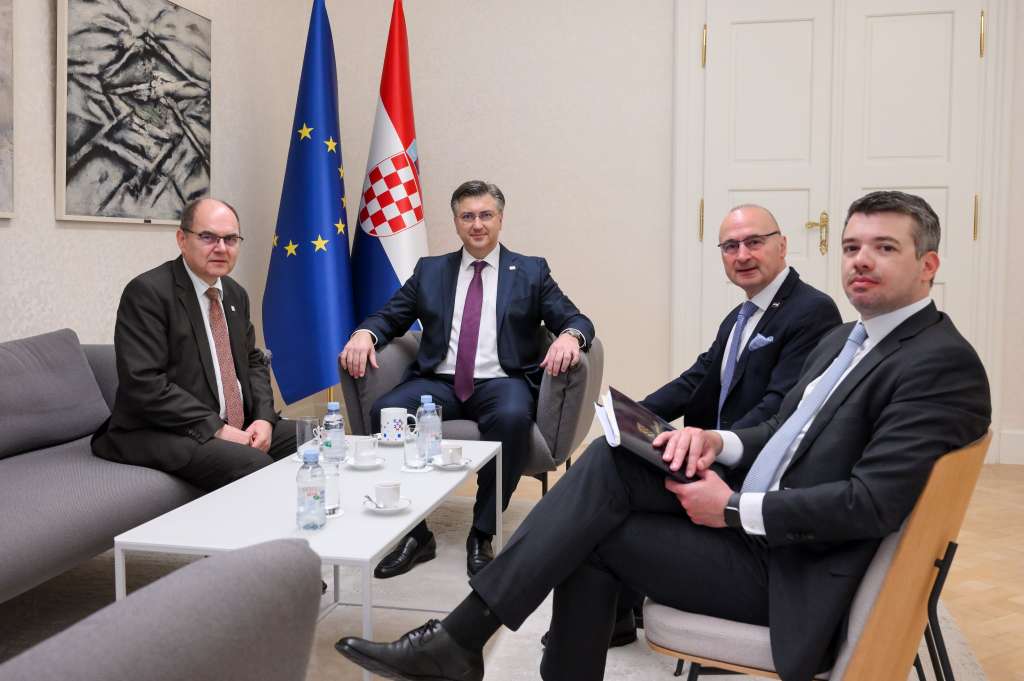 Schmidt opet kod Plenkovića, o tenzijama, krizi i izbornom zakonu