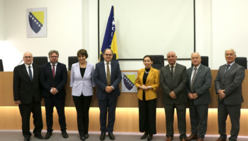 Schmidt posjetio CIK: Razgovarano o popunjenosti biračkih odbora i policijskom nadzoru