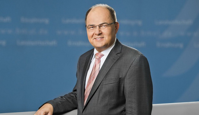 Schmidt 'posvađao' vlast i opoziciju u RS