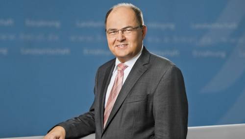 Schmidt 'posvađao' vlast i opoziciju u RS