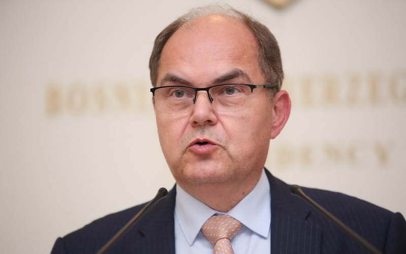 Schmidt pozdravio odluku o konstitutivnosti Srba u HNK