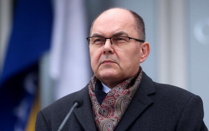 Schmidt razmatra nametanje dvije odluke u Federaciji BiH