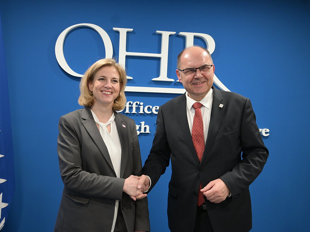 Schmidt s austrijskom ministricom: Ojačati vladavinu prava