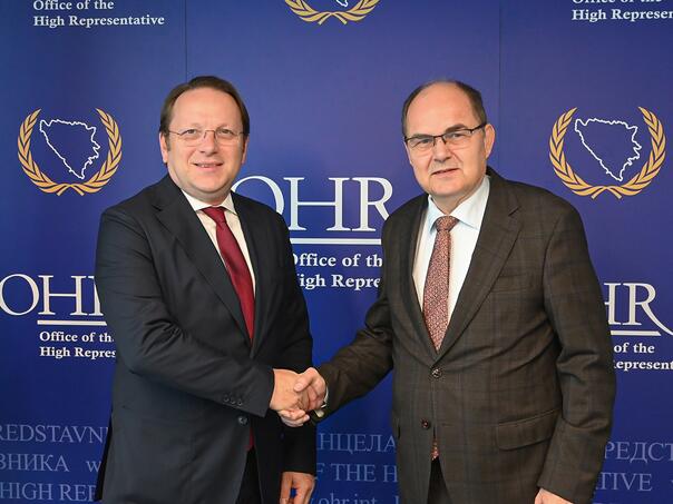 Schmidt s Varhelyiem: Političke prepirke i retorika podjela ne pogoduju nikome