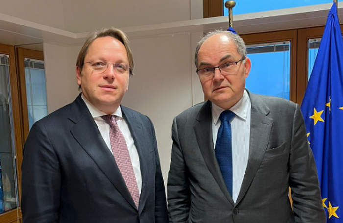 Schmidt s Varhelyijem o EU putu, formiranju vlasti u BiH