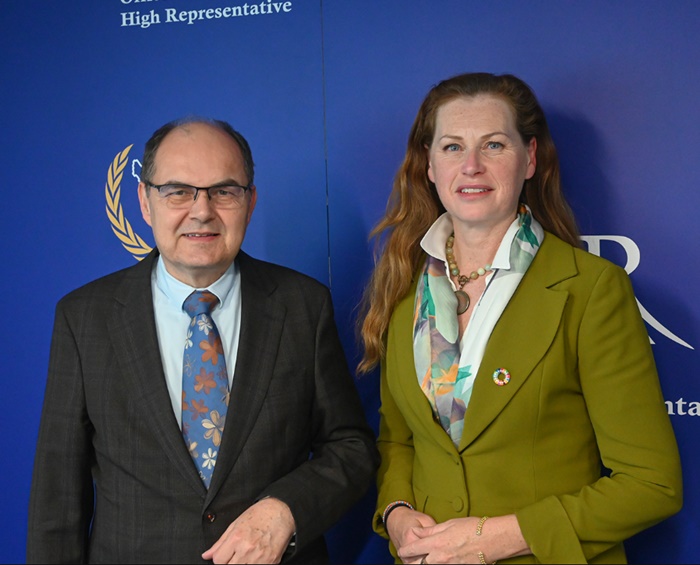 Schmidt sa Macdonald o promociji pomirenja: Međunarodni angažman ključan