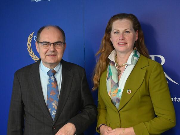 Schmidt sa Macdonald o promociji pomirenja: Međunarodni angažman ključan