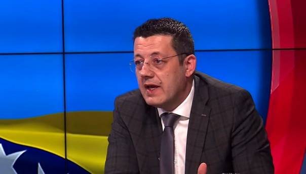Schmidt treba donijeti trajno rješenje, nema ispunjavanja želja HDZ-u i Dodika
