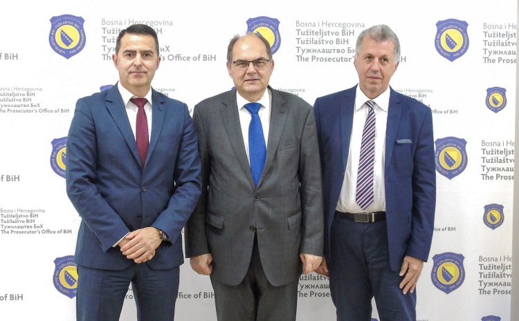 Schmidt: Tužilaštvo mora brzo ispitati navode o pokušajima izborne krađe