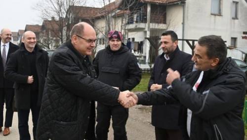 Schmidt u Bijeljini: Sveobuhvatan angažman neophodan kako bi se uklonila diskriminacija