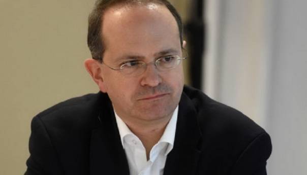 Schmidt u političkom smislu napredak, ali neki potezi EU i SAD su opasni