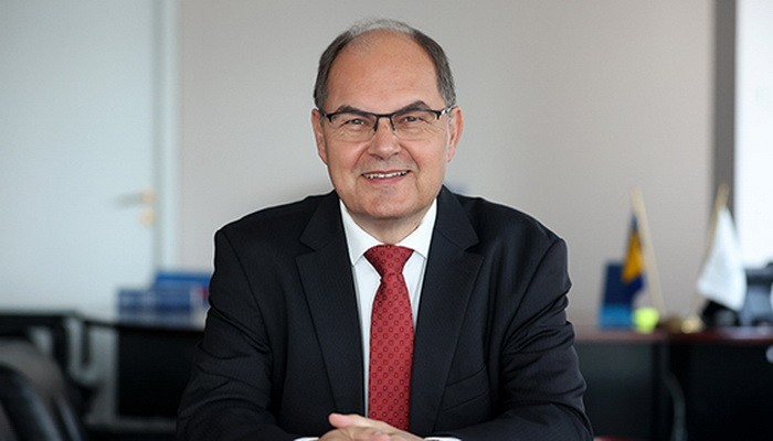 Schmidt uputio poruku građanima BiH za Novu godinu