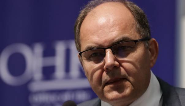 Schmidt zahvalio Bidenu, Merkel, Londonu: Država BiH je kičma!