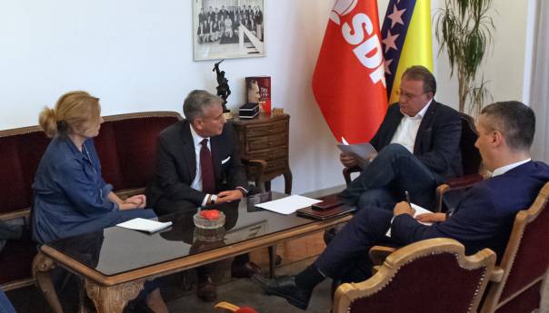 Schmidtov zamjenik posjetio Nikšića