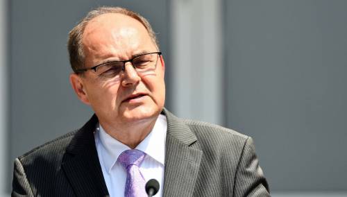 Schmidtova odluka tek početak