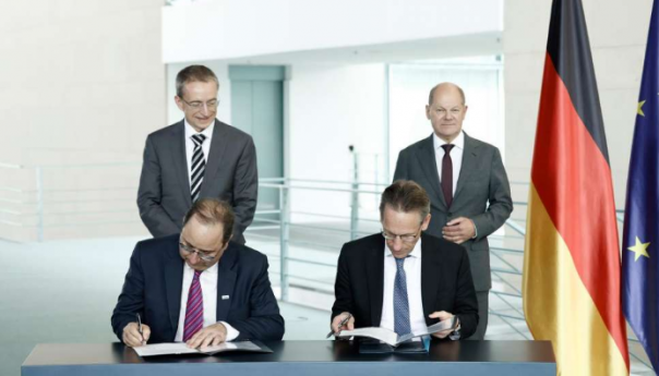 Scholz nazvao sporazum sa Intelom najvećim direktnim stranim ulaganjem u njemačkoj historiji