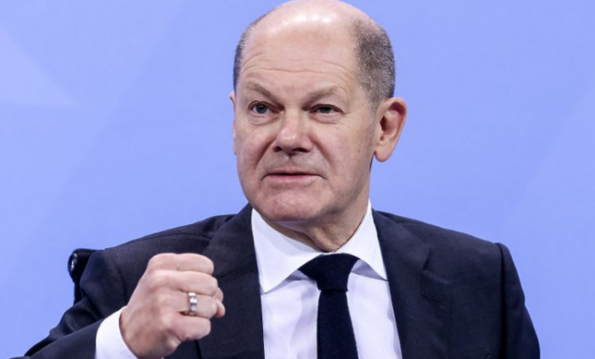 Scholz: Njemačka povećava novčana izdvajanja za odbranu
