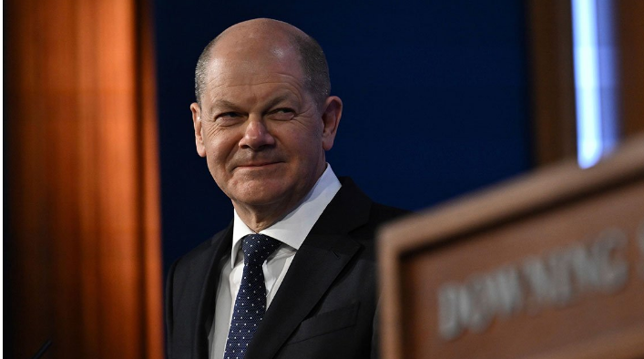 Scholz: Njemačka može prekinuti uvoz ruske nafte ove godine