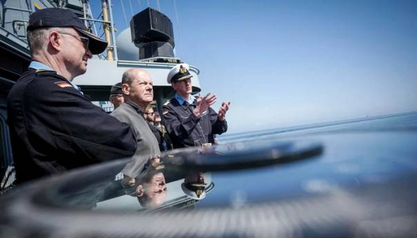 Scholz promatrao multinacionalnu pomorsku vježbu u Baltičkom moru