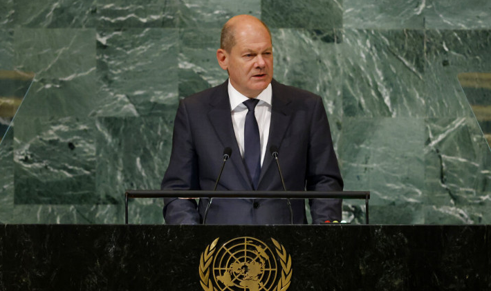 Scholz: Putin mora priznati da ne može dobiti rat u Ukrajini