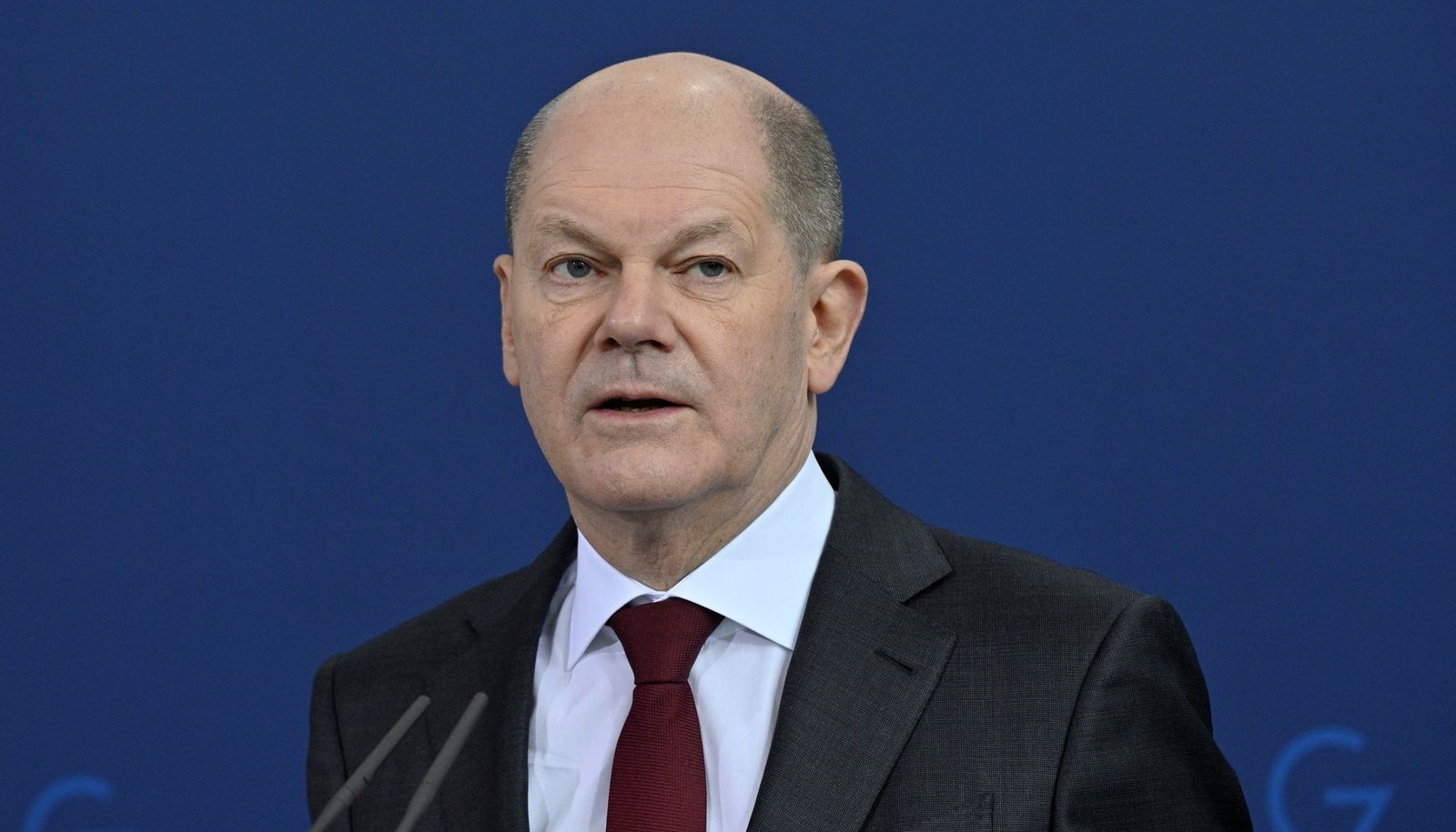 Scholz: Putin odgovoran za ratne zločine