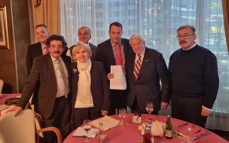 Schwarz-Schiling podržao 'Principe za izmjene Ustava BiH'