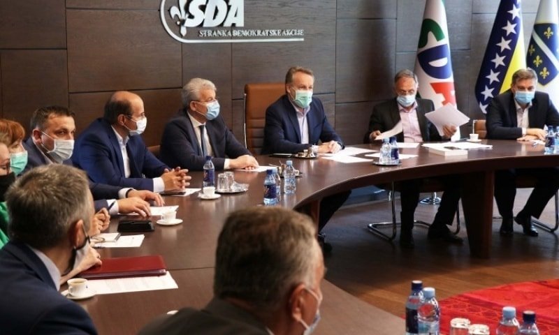 SDA: Ako Tužilaštvo ne radi po diktatu SNSD-a, neka procesuira neustavnu proslavu 9. januara