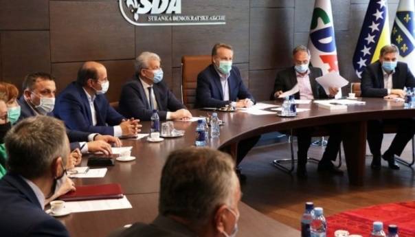 SDA: Ako Tužilaštvo ne radi po diktatu SNSD-a, neka procesuira neustavnu proslavu 9. januara