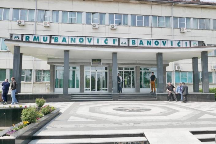 SDA Banovići: Direktorica Doma zdravlja ugrožava rudare