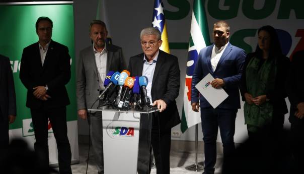 SDA ima 10 zamjerki na Schmidtovu odluku i prijedlog rješenja