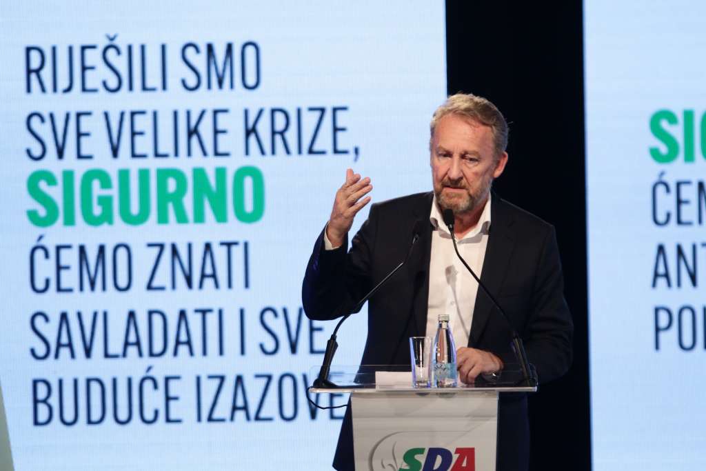 SDA je više socijaldemokratska od stranaka koje nose to ime