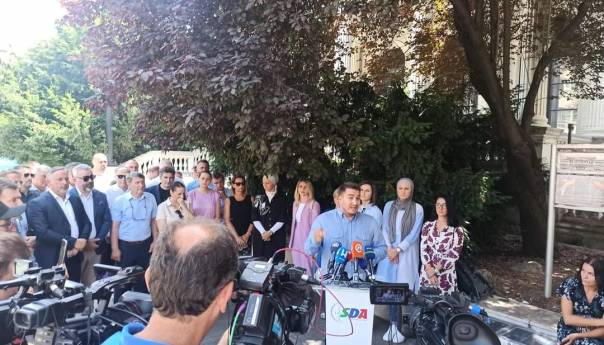 SDA KS: Građani uznemireni, cirkus će u oktobru otputovati