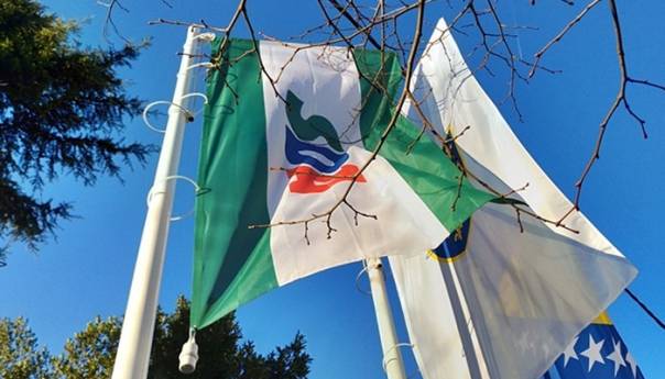 SDA Mostar: Bez brzopletih rješenja koja nude SDP i NS