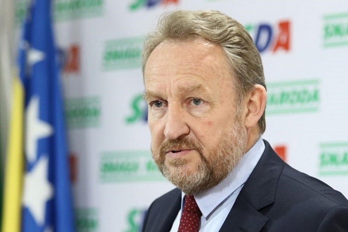 SDA: Naša stranka mora objasniti šta se desilo preko vikenda i čime ih je HDZ 'ubijedio'