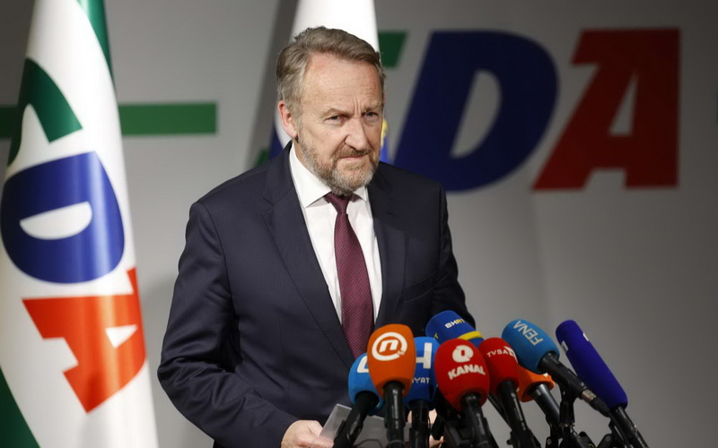 SDA: Mehmedović nije ispunio uvjete, Izetbegović jedini kandidat 