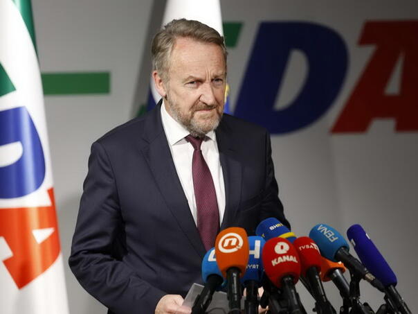 SDA: Mehmedović nije ispunio uvjete, Izetbegović jedini kandidat